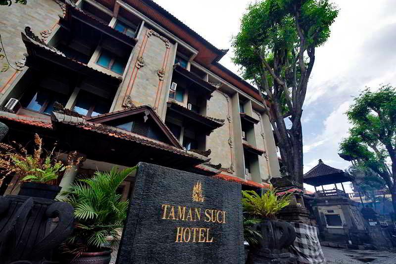 Urbanview Hotel Taman Suci Denpasar Eksteriør billede